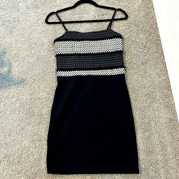 Detailed Black Cocktail Dress - Picture 1 of 4